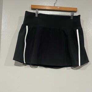 NWOT.  Women’s Black Athletic Skirts.   Black /White Striped.  XXL